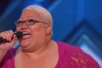 Christina Wells singing on America's Got Talent