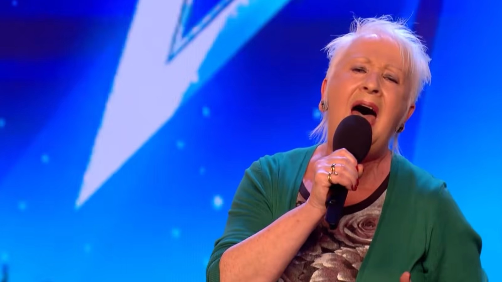 Lyn, 71, singing Amazing Grace on Britain's Got Talent
