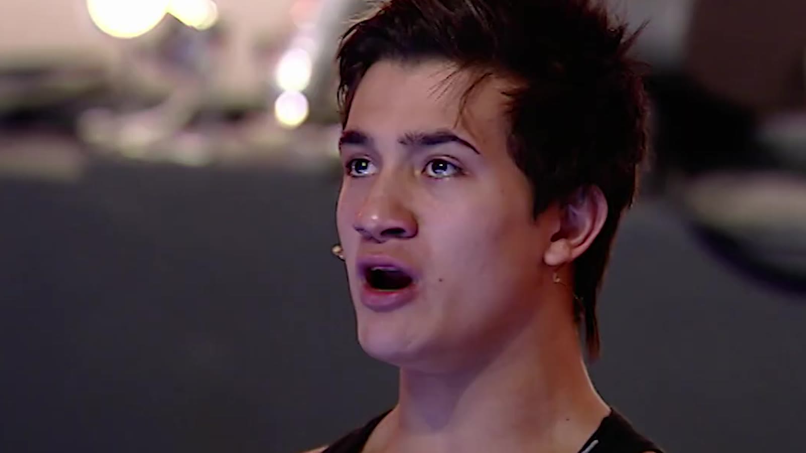Dean Wilson singing on Britain's Got Talent